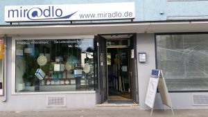 Laden, Schaufenster, im Sommer, miradlo-Versanddepot Konstanz