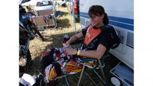 Ein Renntag - Nina - Motocross-Adventskalender - miradlo Versanddepot
