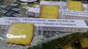 Neujahrspäckle - Guets Neues Keks und Meter - miradlo Versanddepot